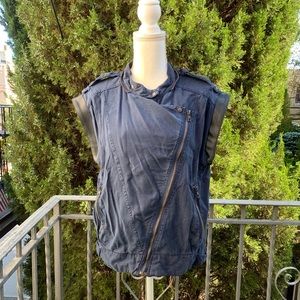 New Top Shop Casual Vest Size 6